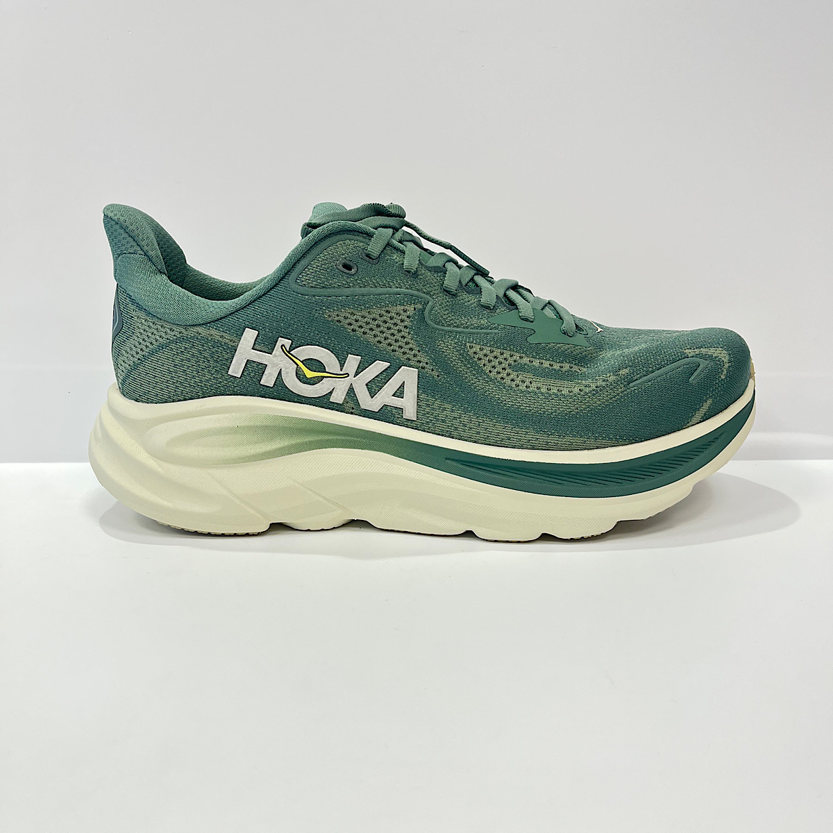 Hoka Clifton 10