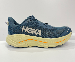 Hoka Challenger 8