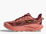 Hoka Challenger 8