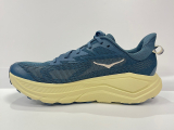 Hoka Challenger 8
